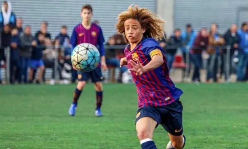 Đóng góp của La Masia vào sự phát triển của Xavi Simons